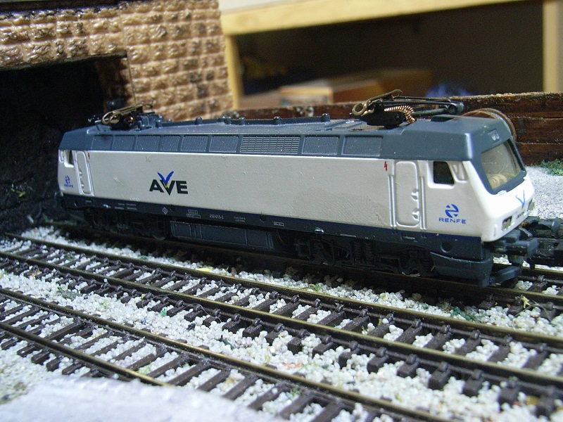 Locomotora serie 252 AVE 