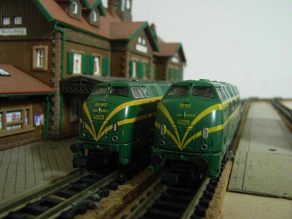 Locomotoras 4025 y 4023 de Roco